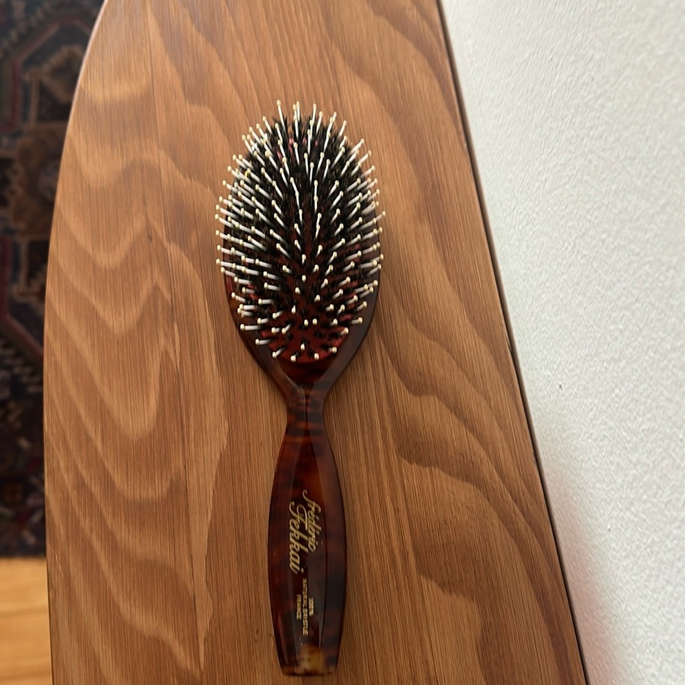 Frederic Fekkai Classic Brush - tortoise